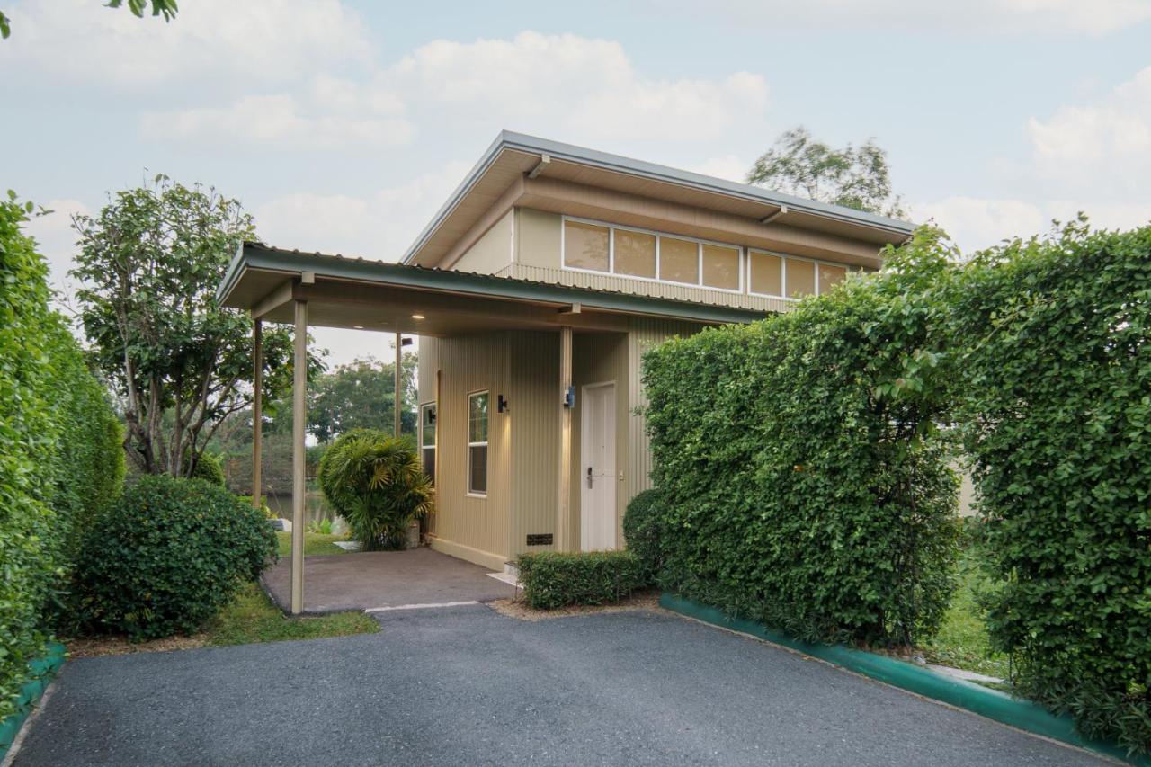 Rancho Charnvee & Country Club Khaoyai 渡假村 Pakchong