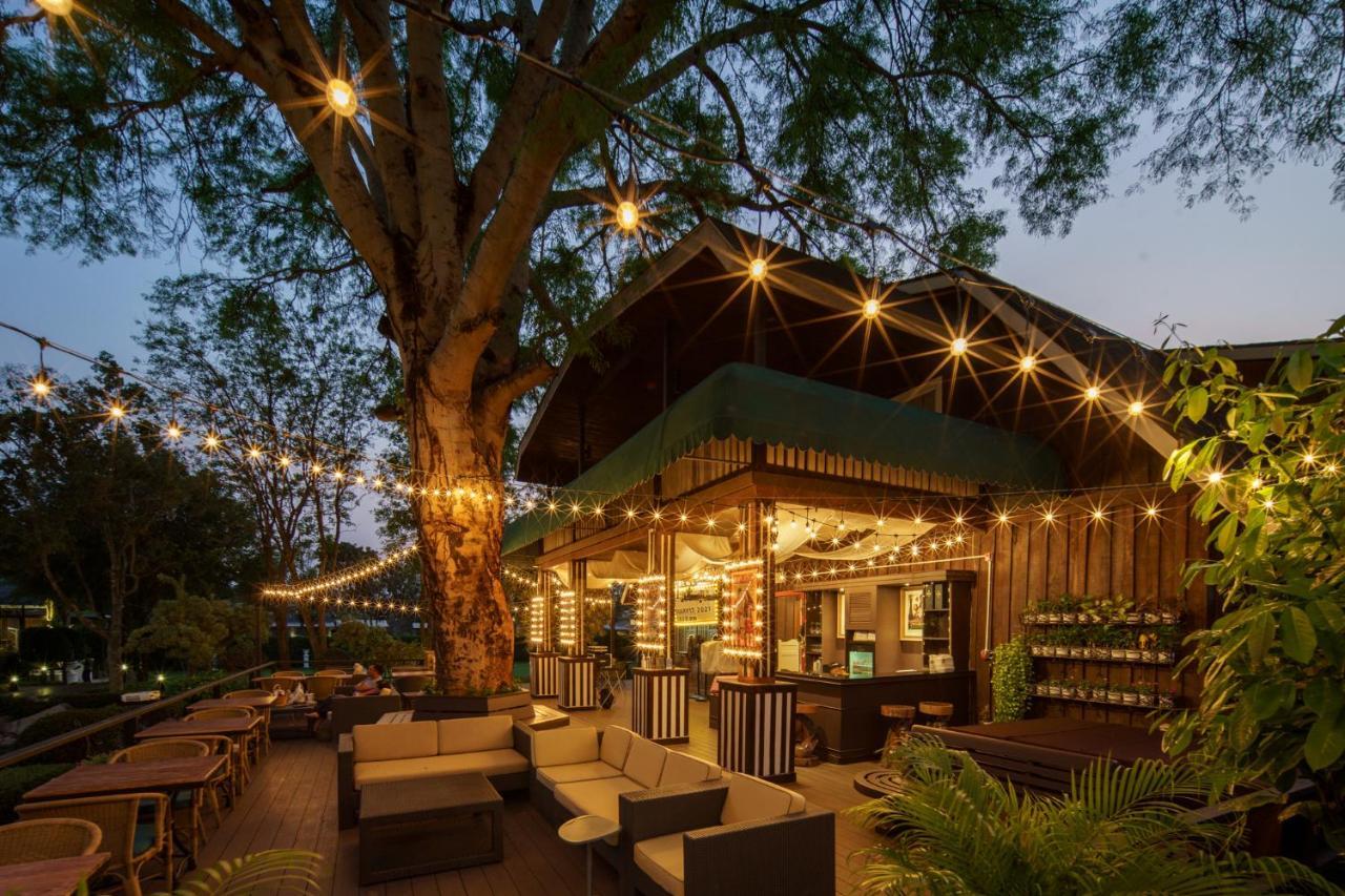 Rancho Charnvee & Country Club Khaoyai 渡假村 Pakchong