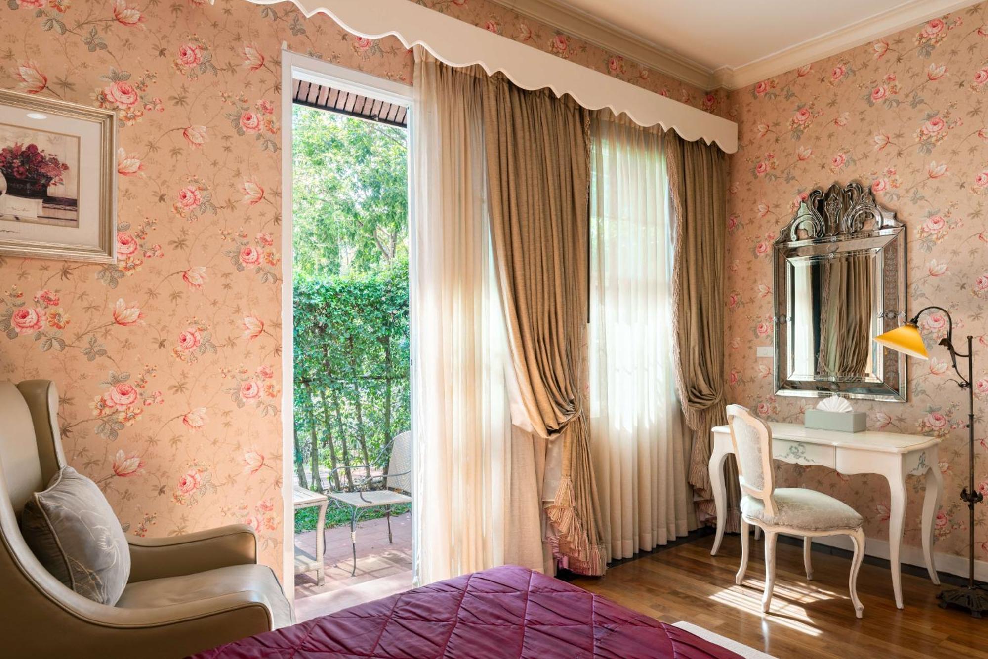 Rancho Charnvee & Country Club Khaoyai 渡假村 Pakchong